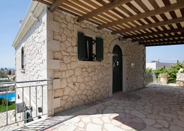 Key Villa Tsoukaladhes