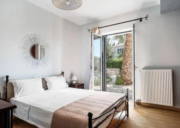 Villa Key Tsoukaladhes