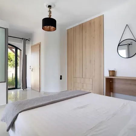Villa Key *